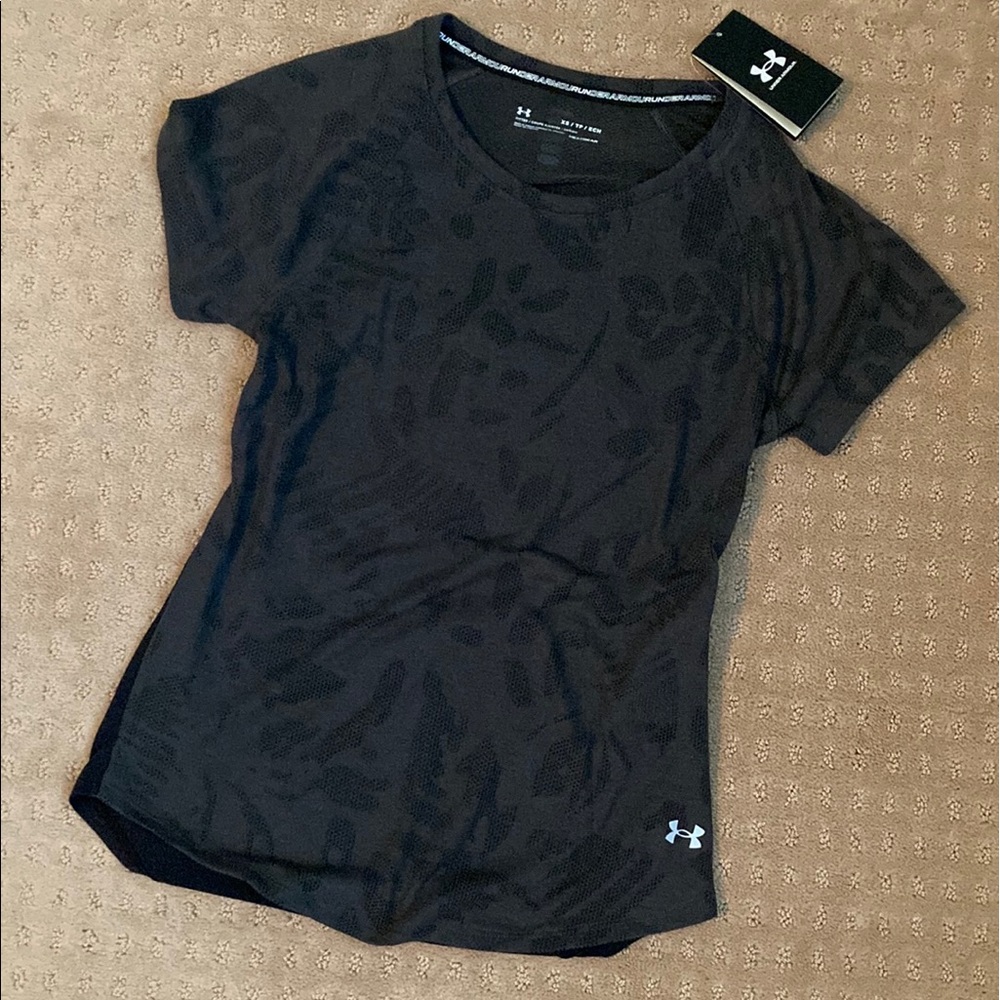 Athletic wear-UNDER ARMOUR Open back t-shirt